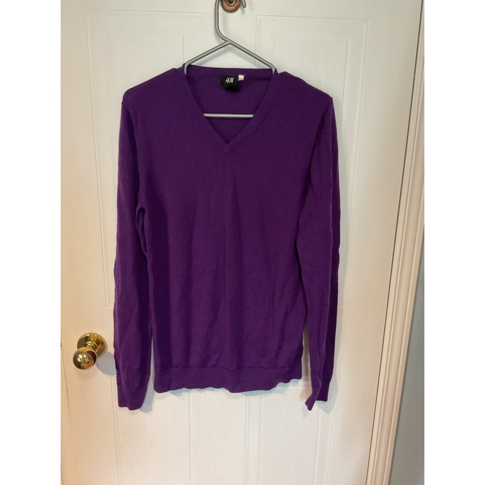 H&M V-neck Sweater Mens Medium Purple Excellent Fine Knit Long Sleeve